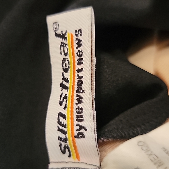 Sun Streak Newport News Black w/Floral Print Swimsuit 18W lined mid section - Picture 9 of 11